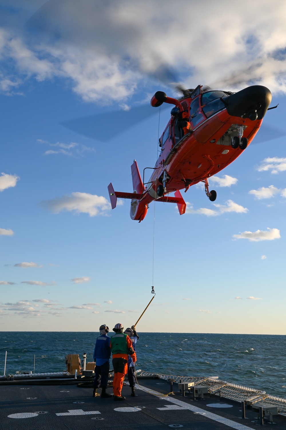 USCGC Stone’s crew conducts helicopter training underway