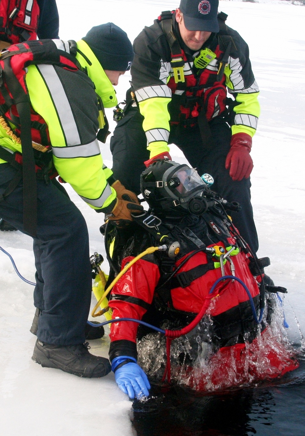 Fort McCoy Fire Department dive team conducts ice rescue training at frozen lake at Fort McCoy