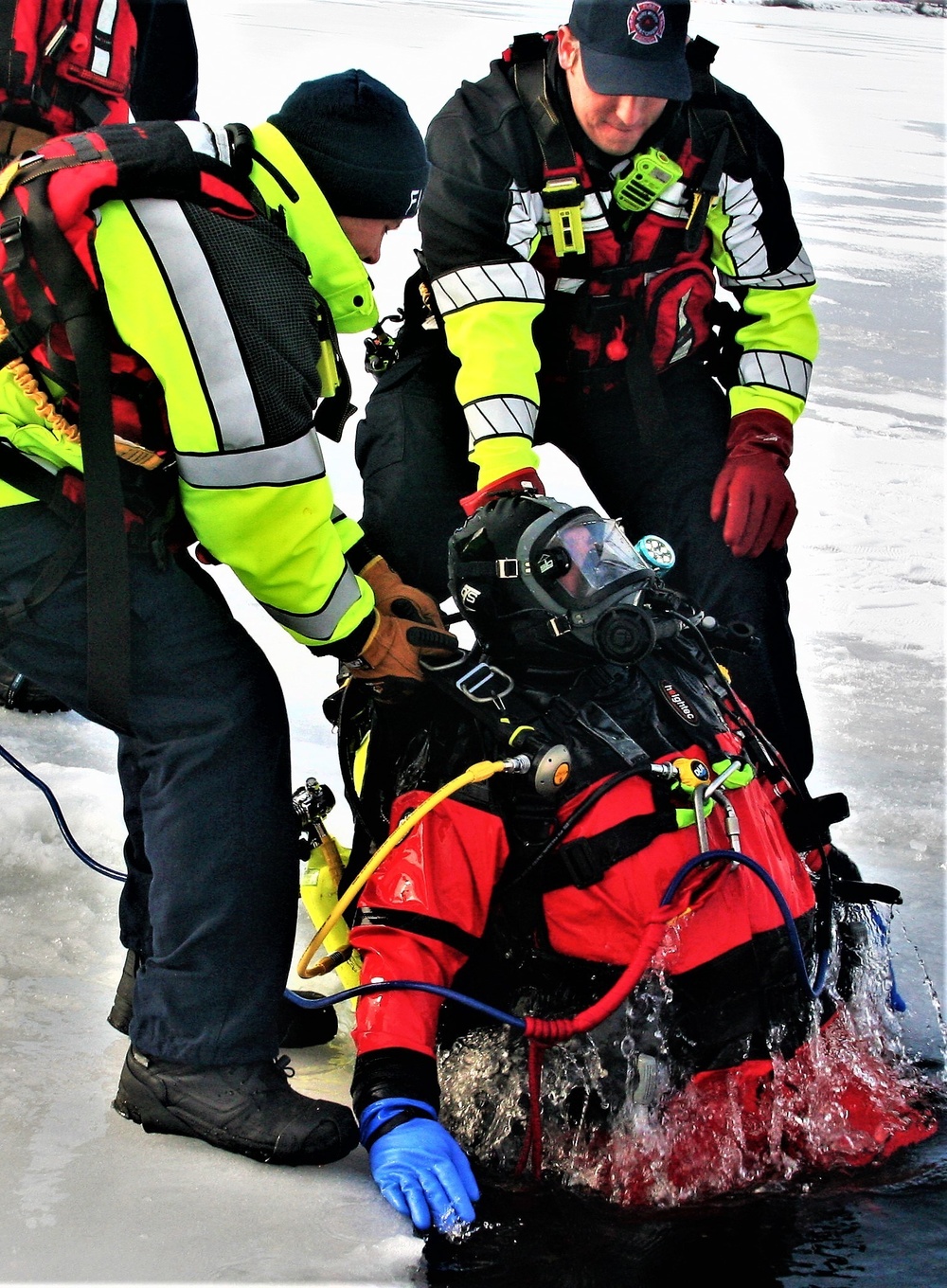 Fort McCoy Fire Department dive team conducts ice rescue training at frozen lake at Fort McCoy