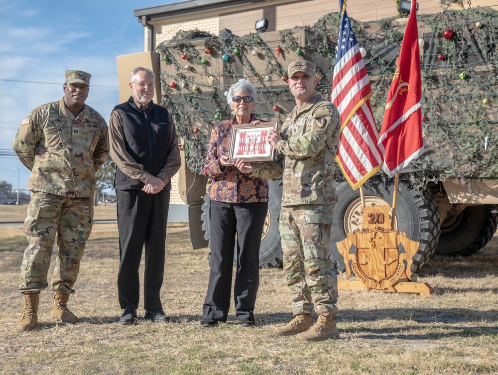 Lampasas Mayor honors Soldiers for community partnership