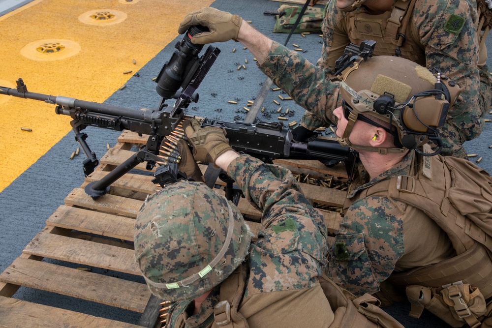 13th MEU Marines conduct machine gun deck shoot