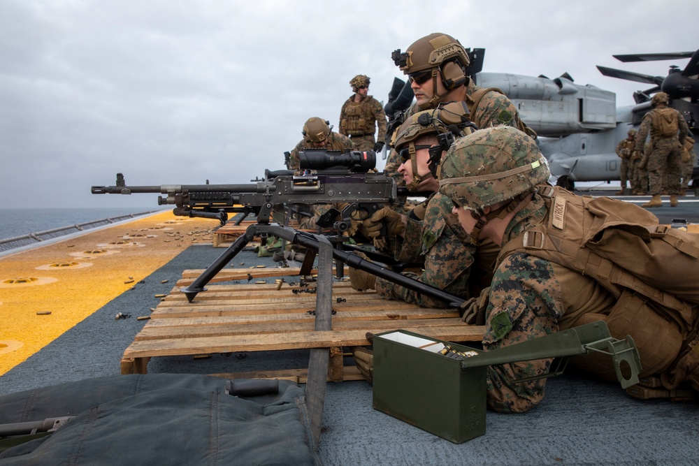 13th MEU Marines conduct machine gun deck shoot