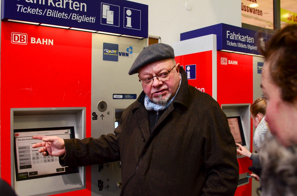 Host nation tour helps newcomers familiarize with Kaiserslautern area, German culture