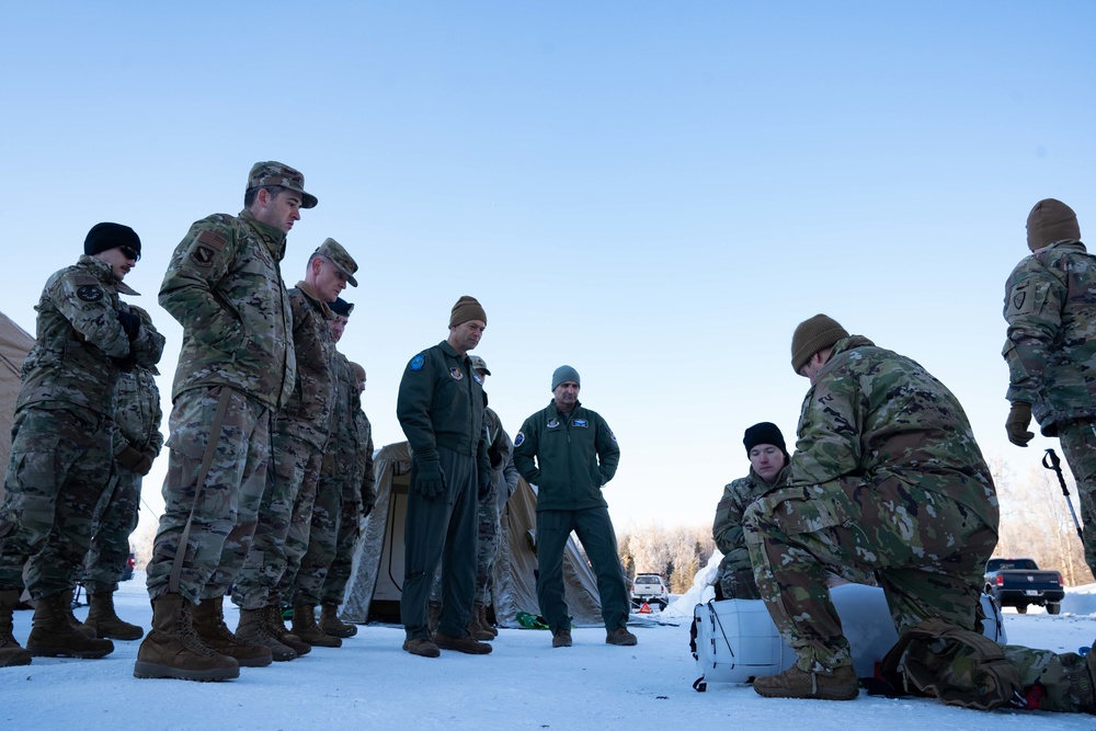 DVIDS - Images - COMPACAF visits JBER [Image 2 of 11]