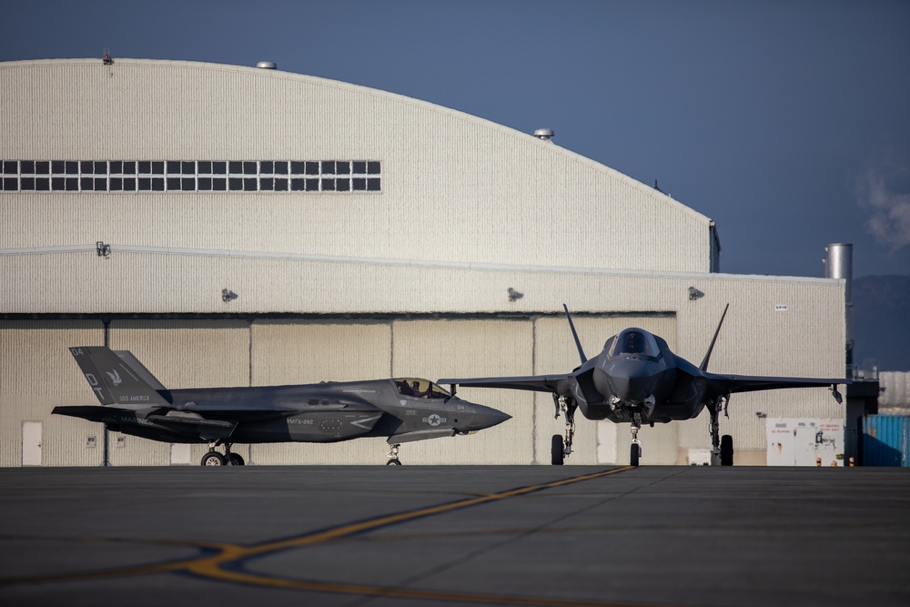 VMFA-242 departs MCAS Iwakuni in support of the 31st MEU