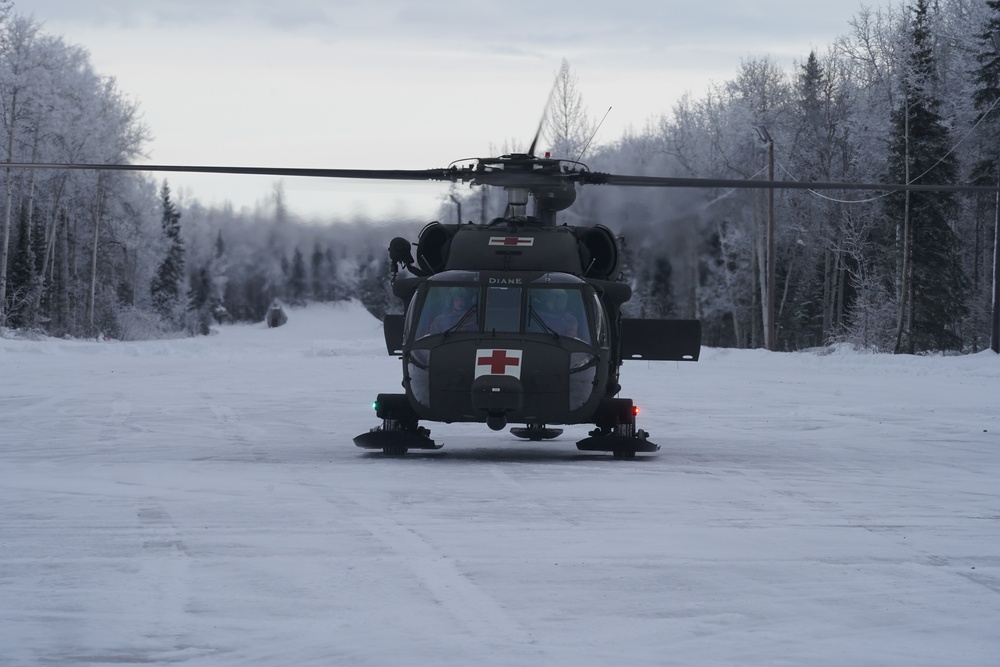 Alaska Army Guard aviators train with Special Tactics Airmen