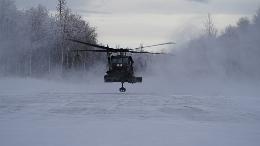 Alaska Army Guard aviators train with Special Tactics Airmen