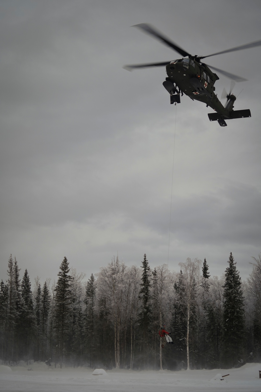 Alaska Army Guard aviators train with Special Tactics Airmen