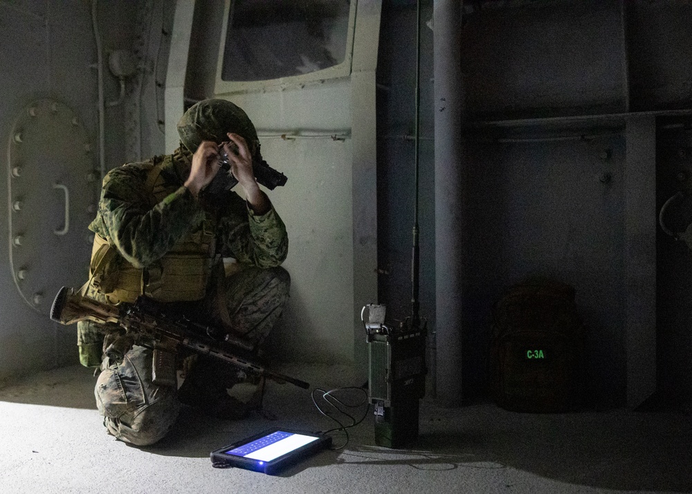 Own The Night: 26th MEU Marines Participate in Night Ops During VBSS Course