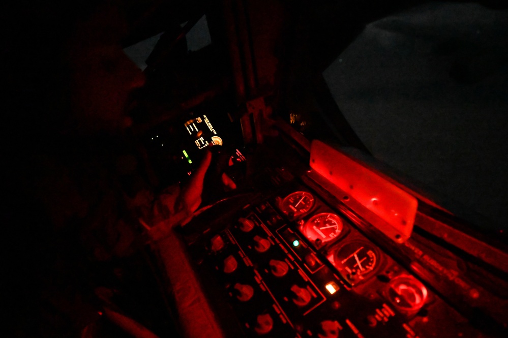 91st EARS crew refuels AC-130