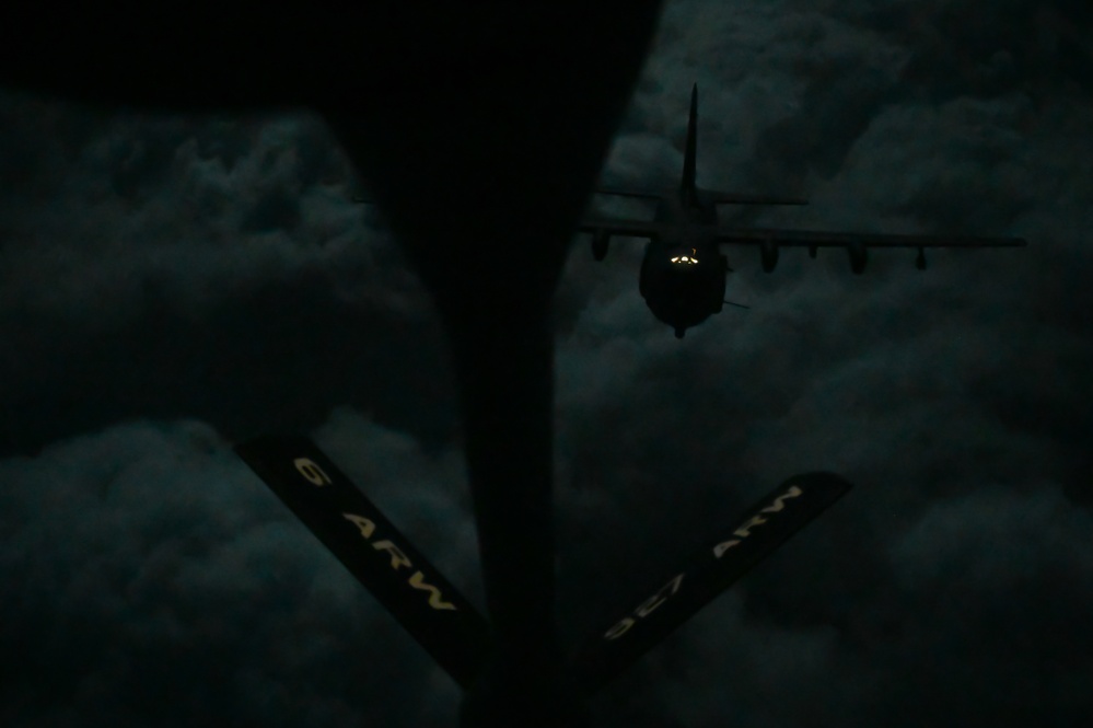 91st EARS crew refuels AC-130