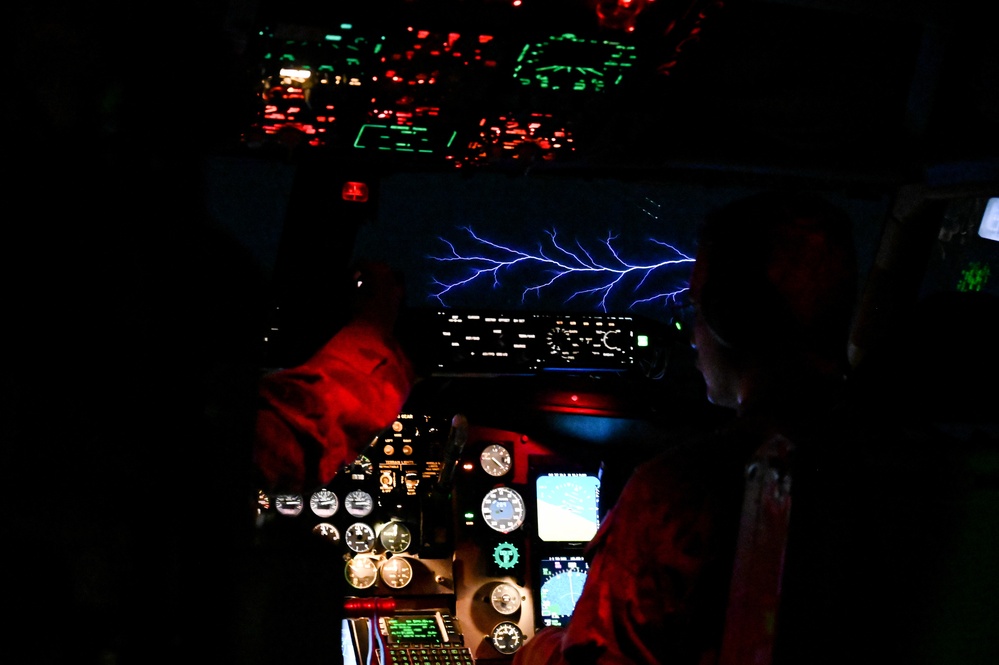 91st EARS crew refuels AC-130