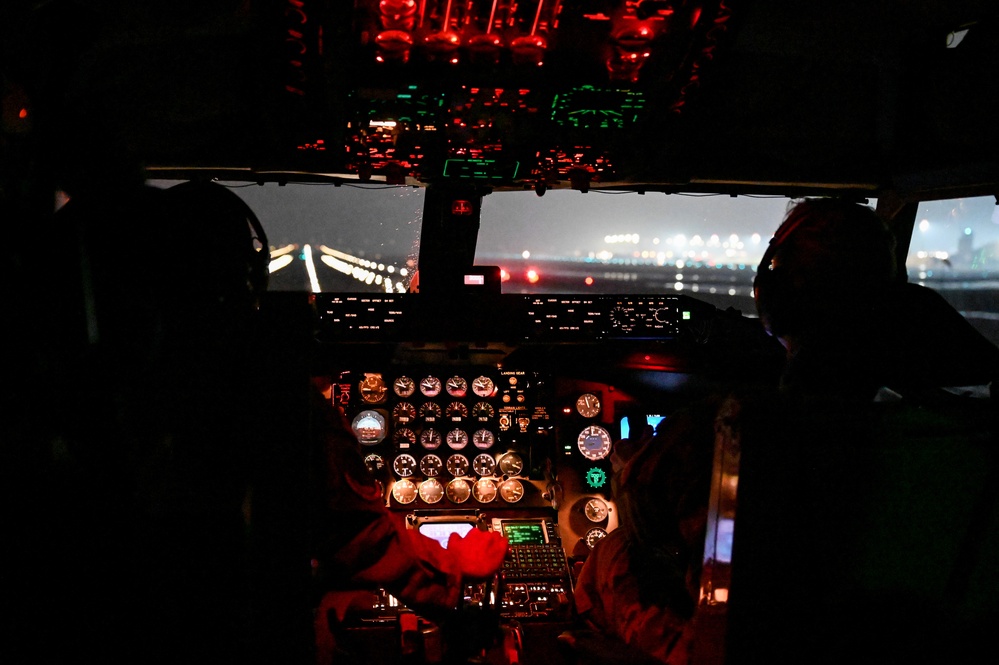 91st EARS crew refuels AC-130