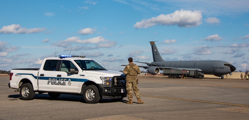 171st Air Refueling Wing Conducts First Hot Pit Refueling