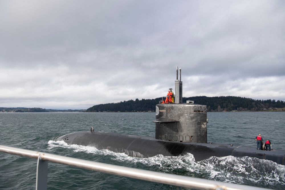 USS Chicago Arrives at Naval Base Kitsap-Bremerton