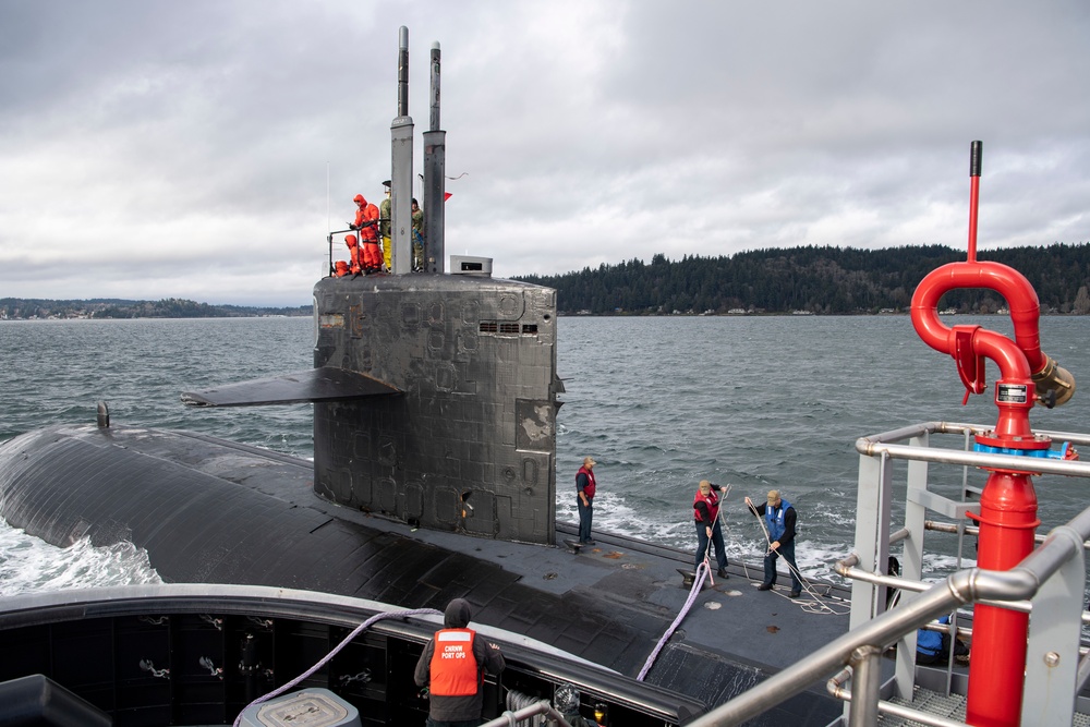 USS Chicago Arrives at Naval Base Kitsap-Bremerton