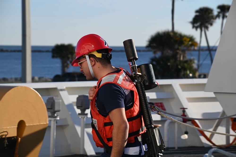 USCGC Stone's crew conducts mooring evolutions