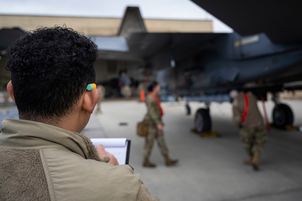 336th FGS wins 4th Quarter Weapons Load Crew Competition