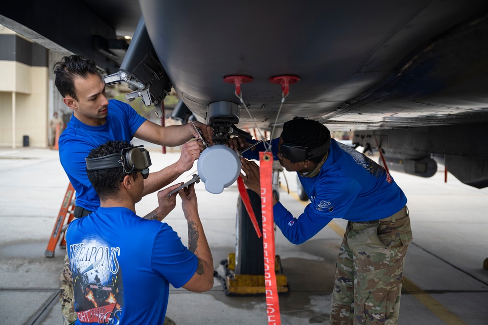 336th FGS wins 4th Quarter Weapons Load Crew Competition