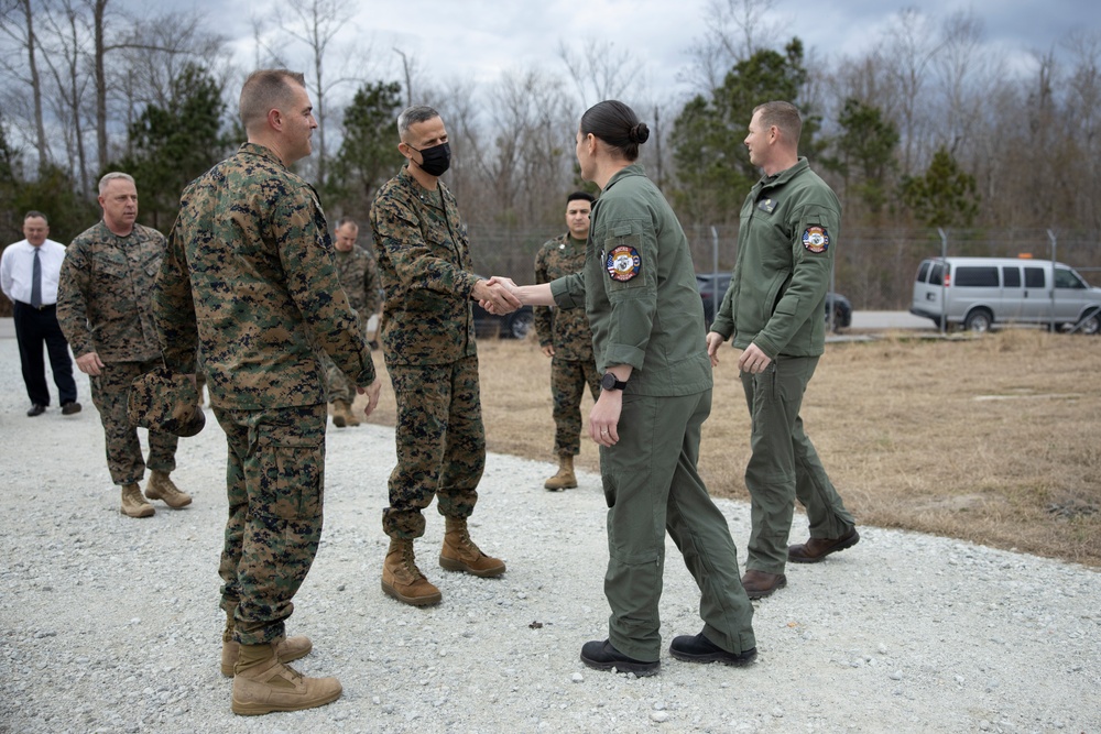 Brig. Gen. Niebel tours MCAS New River