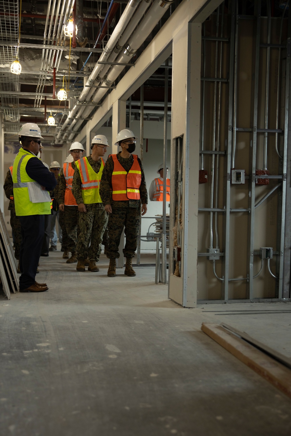 Brig. Gen. Niebel tours MCAS New River