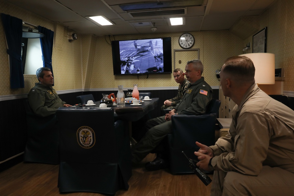 13th MEU Leadership Visits the USS John P. Murtha