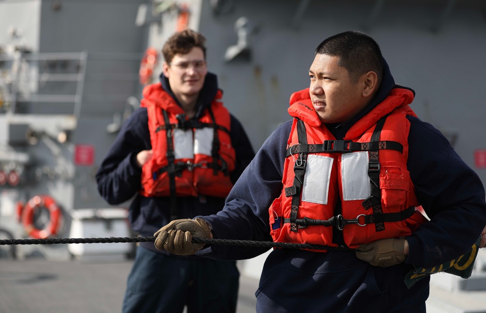 USS Rafael Peralta (DDG 115) Conducts Underway Replenishment with USNS John Ericsson (T-AO 194)