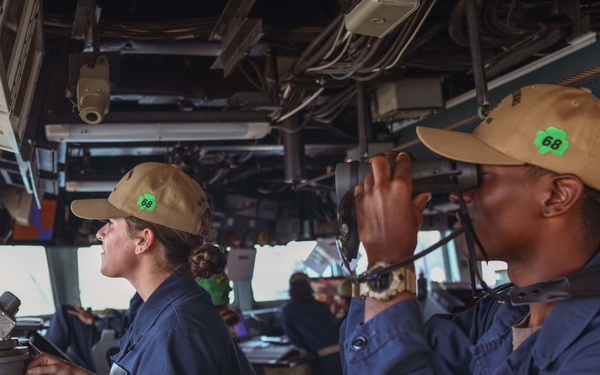 USS The Sullivans transits the Bab al-Mandeb