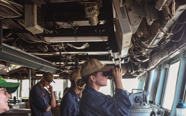 USS The Sullivans transits the Bab al-Mandeb