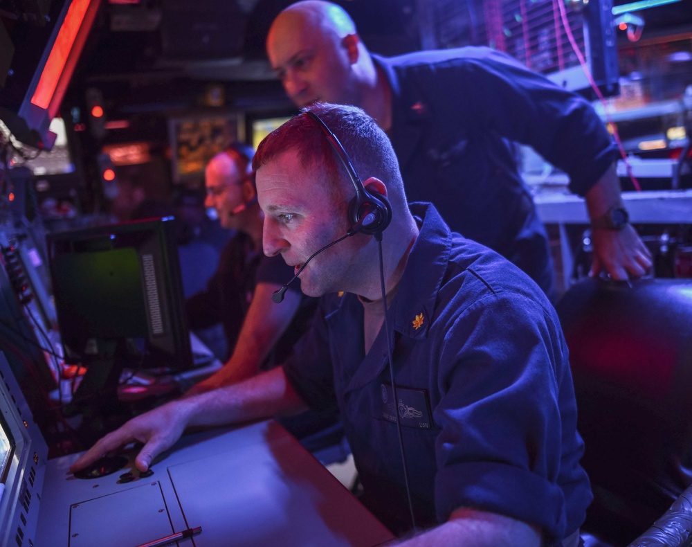 USS The Sullivans transits the Bab al-Mandeb
