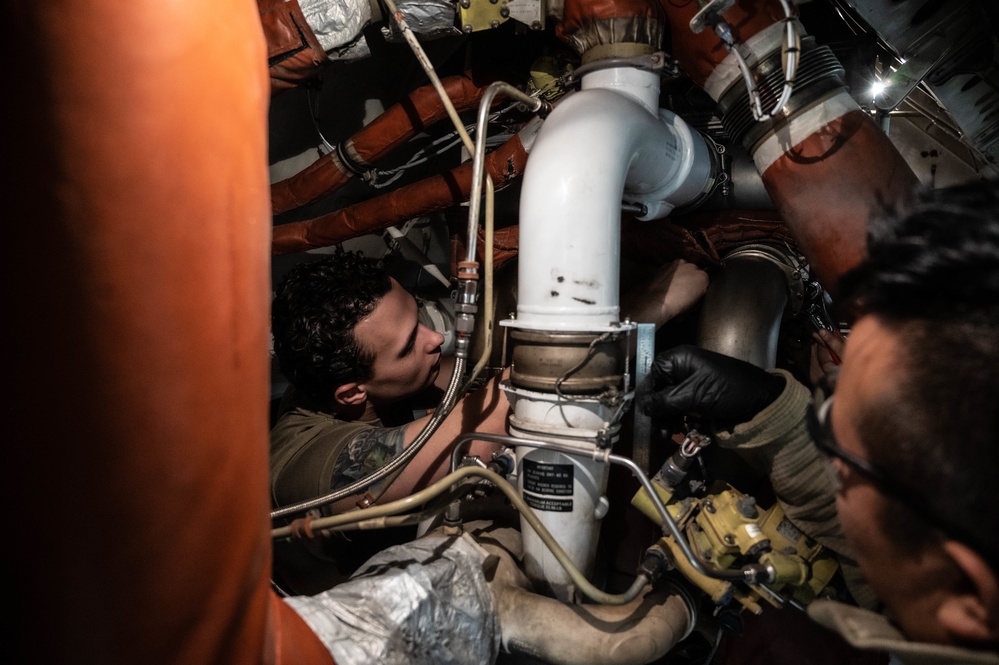 A little TLC during HSC; 911th maintainers perform Home Station Checks