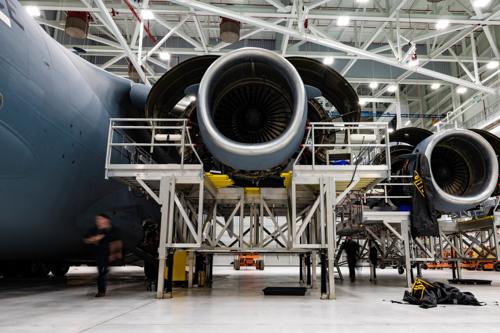 A little TLC during HSC; 911th maintainers perform Home Station Checks