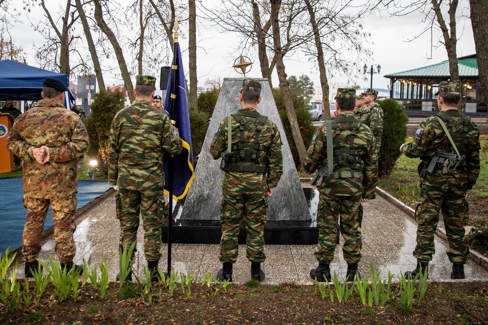 KFOR Soldiers remember fallen Slovak members