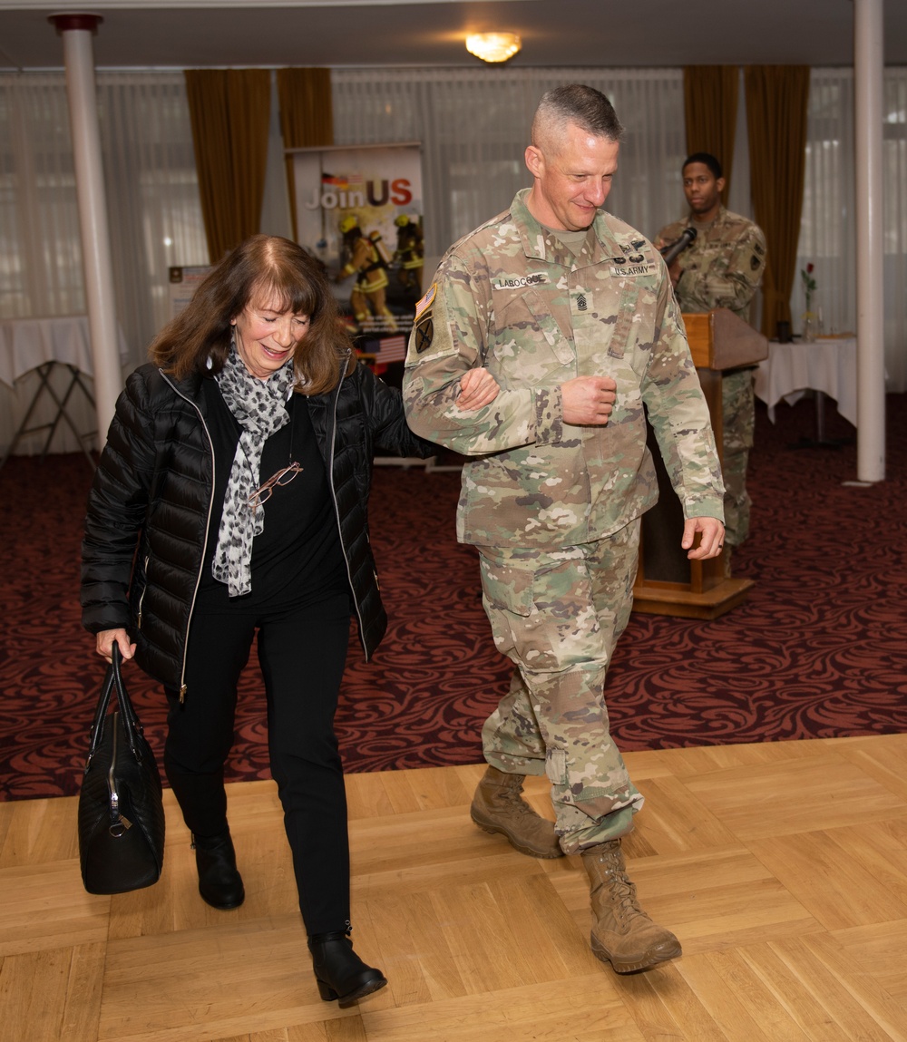 Garrison conducts quarterly Recognition Ceremony