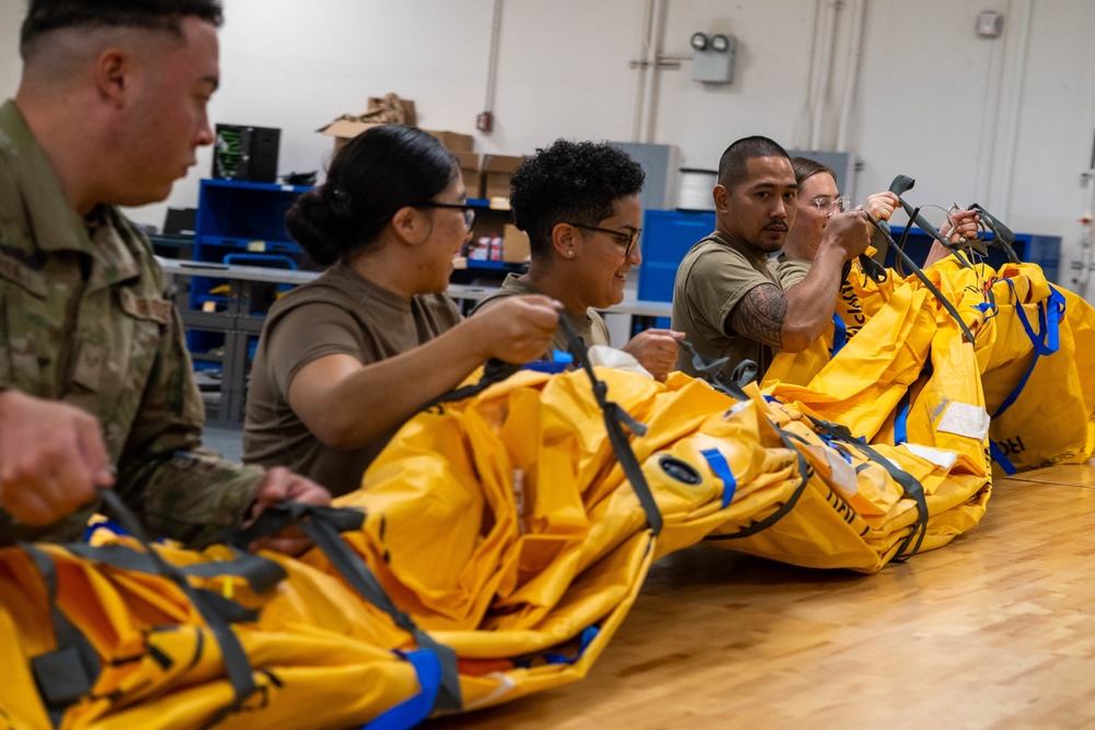 15th OSS equipping our aircraft