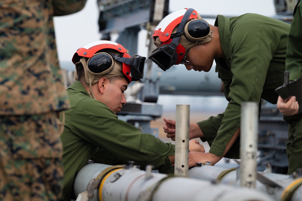 VMFA-214 trains during WSEP 23.04