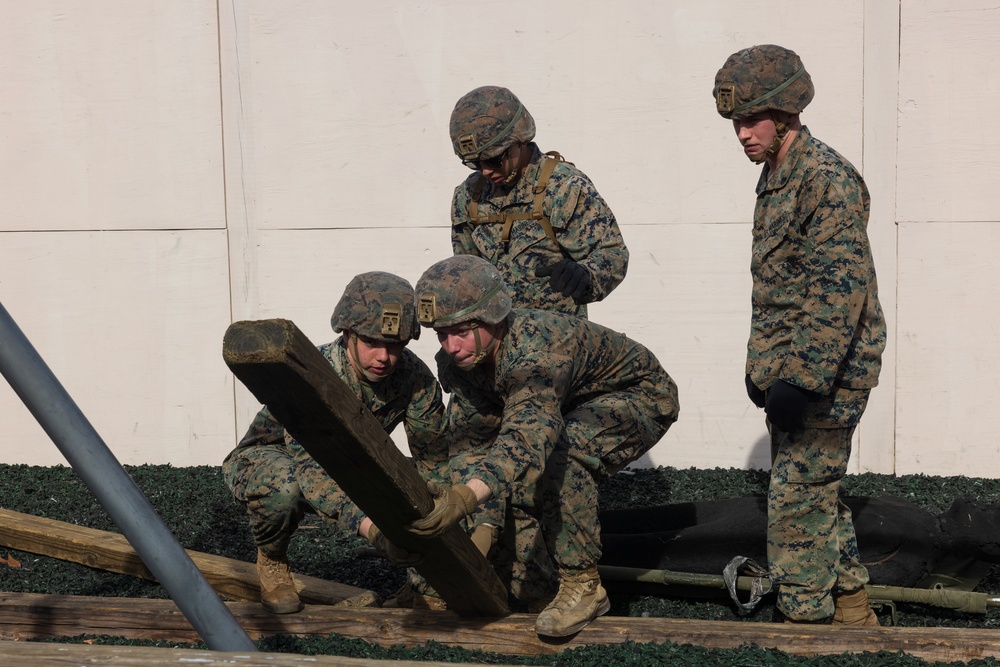 U.S. Marines Participate in a Leadership Course during a Littoral Engineer Reconnaissance Team Screening