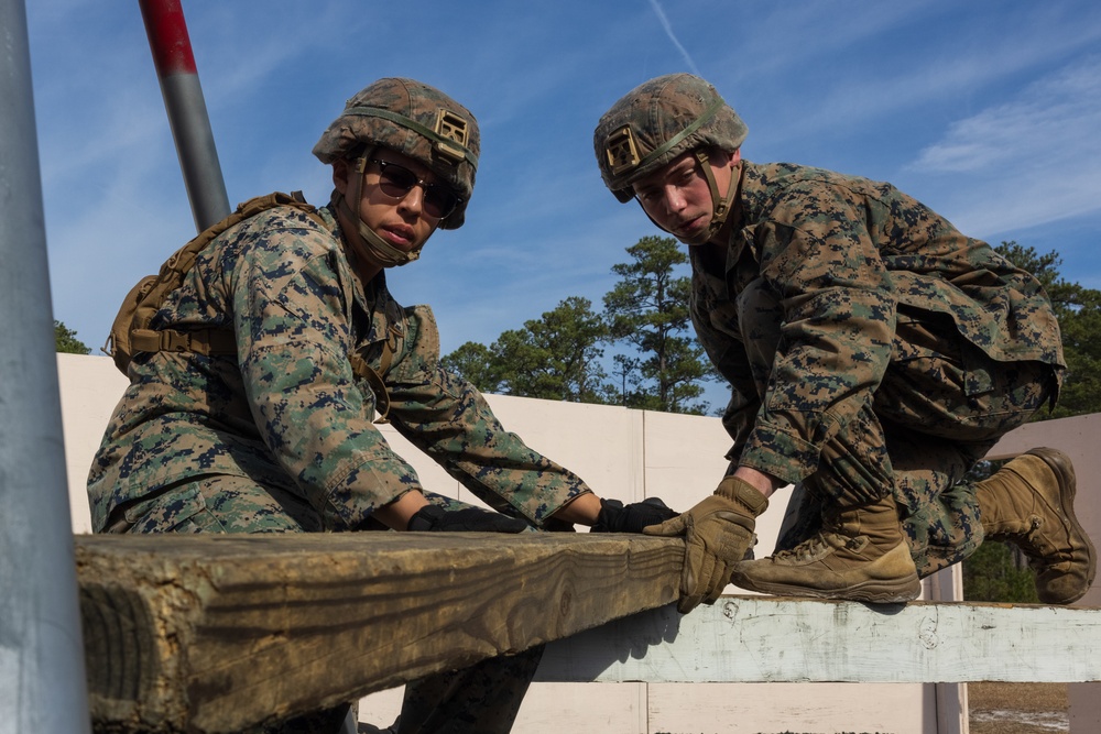 U.S. Marines Participate in a Leadership Course during a Littoral Engineer Reconnaissance Team Screening