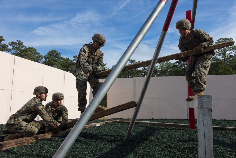 U.S. Marines Participate in a Leadership Course during a Littoral Engineer Reconnaissance Team Screening