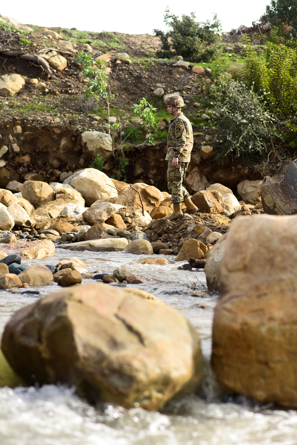 649th Engineer Company reroutes water flow in Montecito