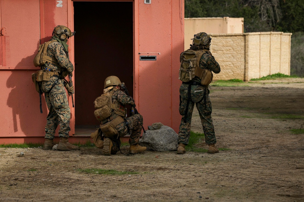 2nd Battalion, 1st Marines conduct Raid Leaders Course