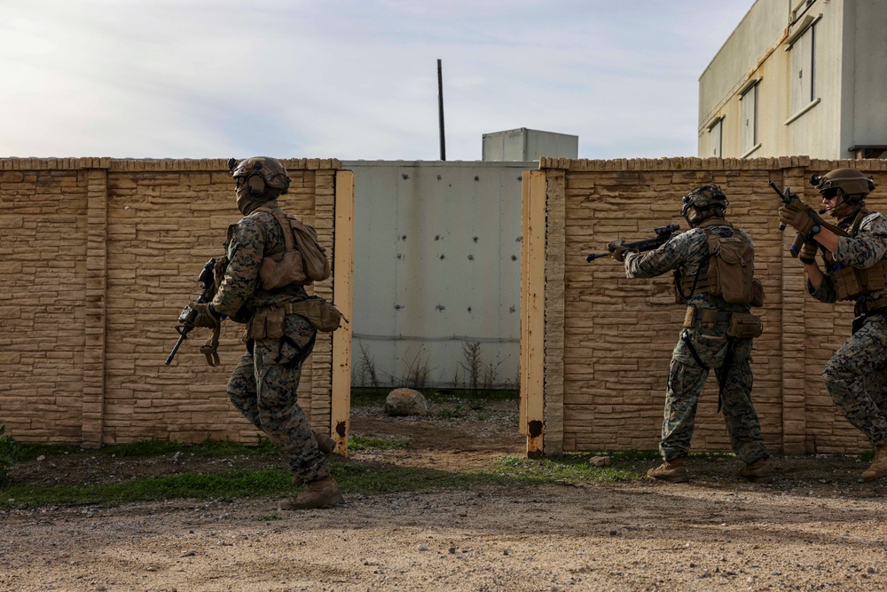 2nd Battalion, 1st Marines conduct Raid Leaders Course