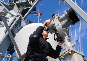 USS Benfold Conducts Routine Operations while Underway