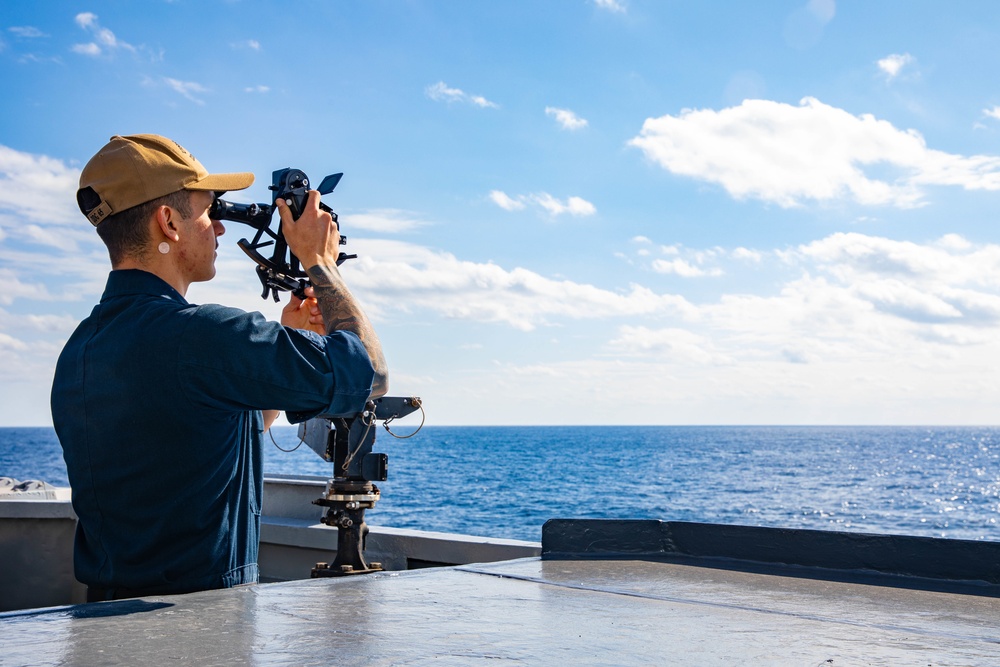 USS Benfold Conducts Routine Operations while Underway