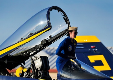 Blue Angels Conduct Winter Training at NAF El Centro