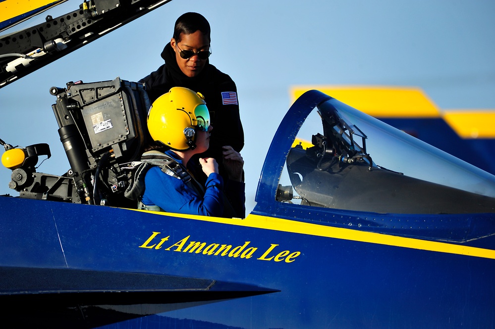 Blue Angels Conduct Winter Training at NAF El Centro