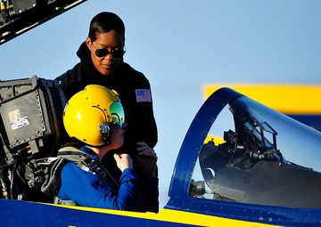 Blue Angels Conduct Winter Training at NAF El Centro