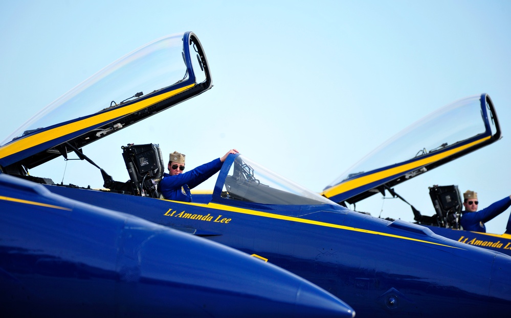 Blue Angels Conduct Winter Training at NAF El Centro