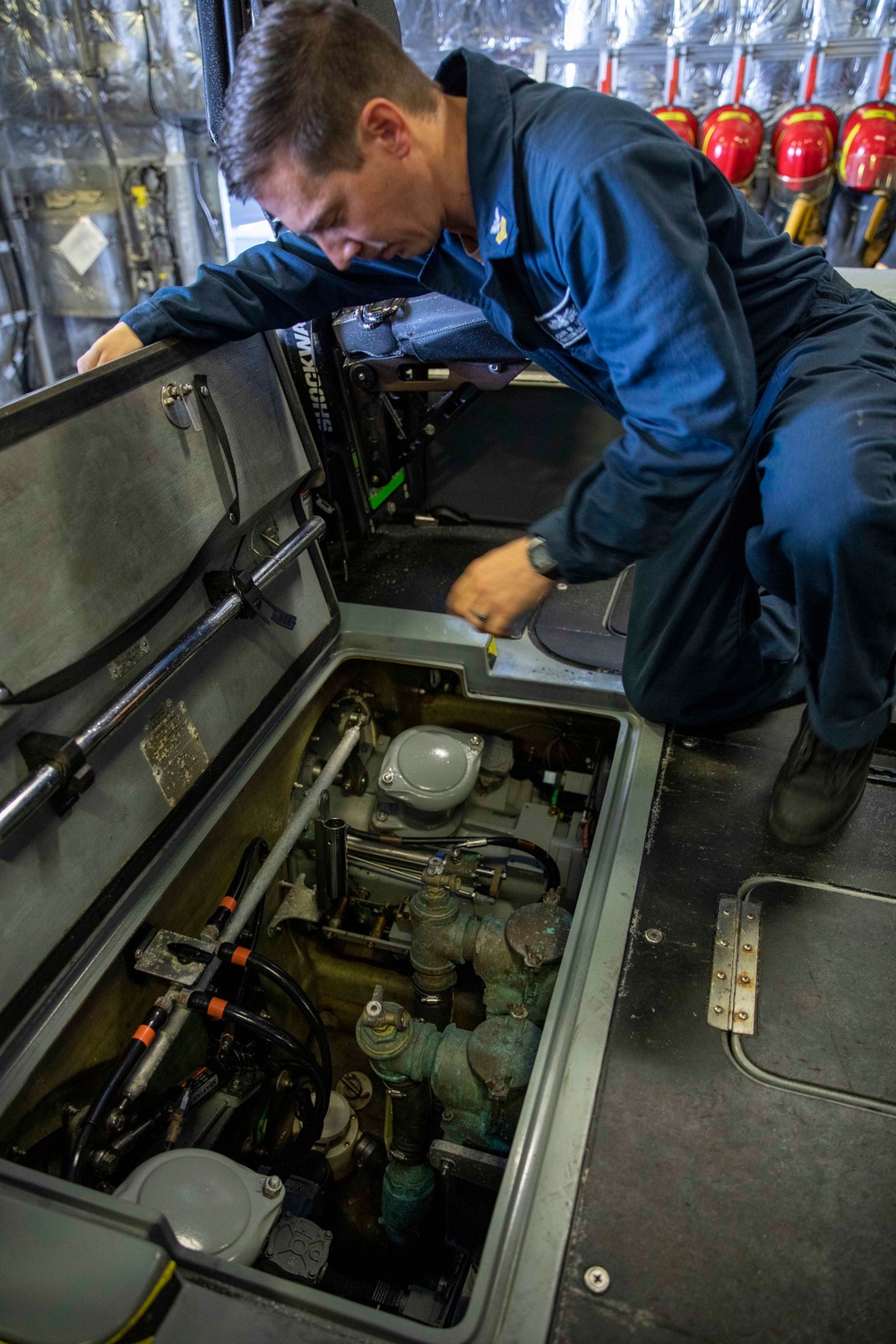 USS Charleston conducts routine maintenance in the South China Sea