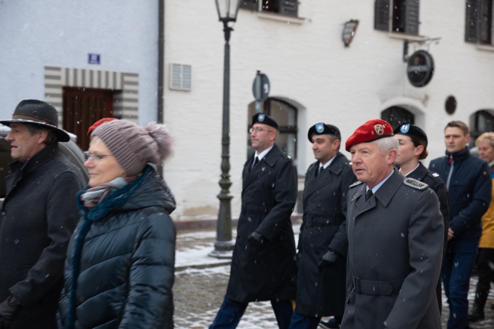 Army participates in Grafenwoehr holiday.